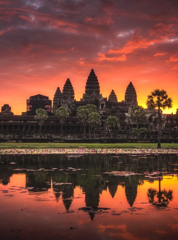 Beautiful,Sunrise,With,Colorful,Sky,At,Angkor,Wat,(means,”temple