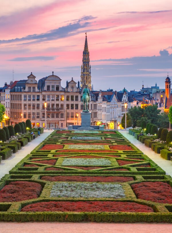Brussels,City,Hall,And,Mont,Des,Arts,Area,At,Sunset