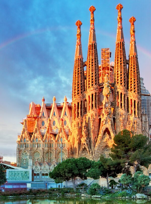 Barcelona,,Spain,-,Feb,10:,View,Of,The,Sagrada,Familia,