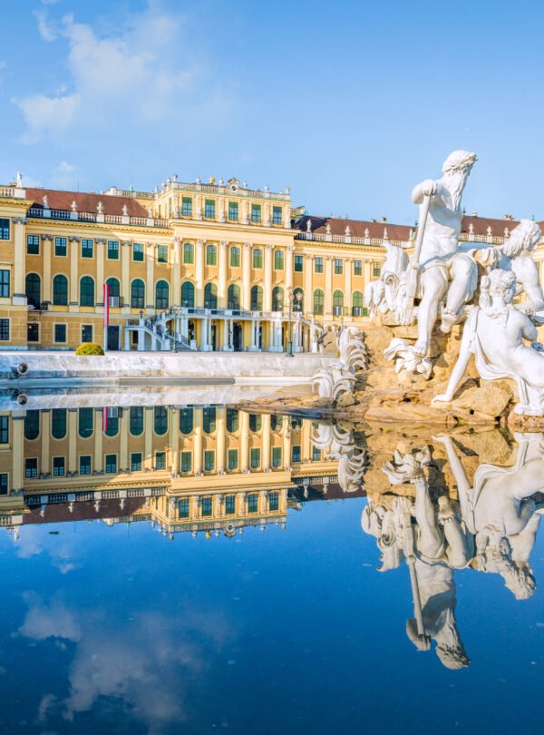 Vienna,,Austria,-,April,30,,2017:,Schoenbrunn,Palace,,Vienna,,Austria